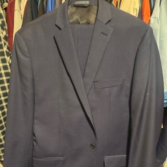 Ryan Seacrest Distinction Suit - Picture 1 of 5